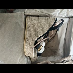 Brand new Gucci Wedges size 6